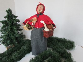 1995 Byers Choice Caroler Lady Shopper Basket Goose Apples Signed Ltd 71/100 B58 - £42.63 GBP