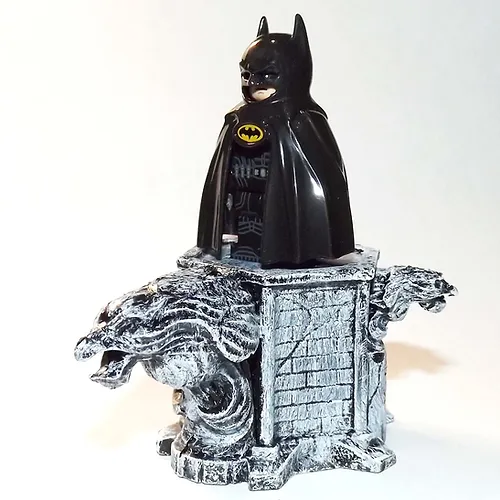 NBT Gift Batman Base Deluxe gargoyle Base Minifigure Toys - £4.65 GBP