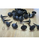 50 NAILS ROUND DOOR NAILS HAND FORGED 1&quot; SWIRL 1.5&quot; LONG TACK CRAFT SPIR... - $991.97 MXN