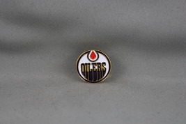 Edmonton Oilers Pin (VTG) - Original Logo - Stamped Pin  - $15.00