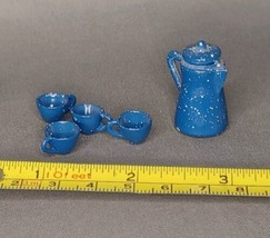Vintage Miniature Metal Splatterware Splatter Ware Coffee Pot &amp; Cups - Dollhouse - £7.49 GBP