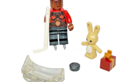 NEW Lego Marvel Holiday Okoye Minifigure with Skating Accessories Set - $14.20