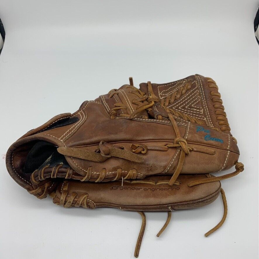 Primary image for Mizuno Fastpitch 12.5” Fielders Glove GCE 10FP Used Broken In