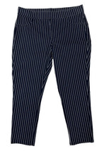 Time and Tru Women Size XL (Meas 32x23) Dark Blue/White Striped Pull On Capri - £7.04 GBP