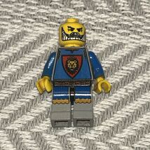 Lego King Leo Lion King Castle Knight Kingdom No Crown cas035 - $9.45