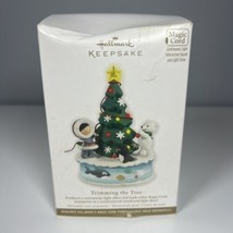 Hallmark Keepsake Frosty Friends Trimming The Tree Ornament 2012 Magic Cord NEW - £19.43 GBP