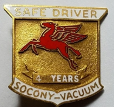 Vintage Pre-Mobil Oil SOCONY Vacuum 4-Year Safe Driver Peasus WhiteheadPin - $19.95