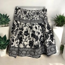 White House Black Market Skirt Size 8 Pleated Knee Length Floral Black A... - $20.68