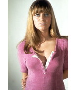 SUSAN GEORGE shows cleavage in low cut shirt 8x12 inch Poster - $280.22 MXN