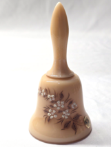 Vintage WESTMORELAND 5.2&quot; Glass Bell Hand Painted Raised Daisies On Almo... - $246.22 MXN