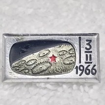 Soviet Star On Moon Pin 1966 USSR Space Program Russia Small - £7.95 GBP