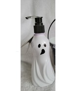 Halloween Small Ghostie Hand Soap Decanter - NWT - $146.34 MXN