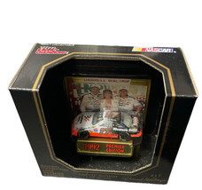 Darrell Waltrip #17 Western Auto Racing Champions Limited Edition 1/64 - £4.49 GBP
