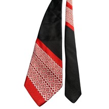 Vintage Towncraft Mens Polyester Tie Red Black Geometric Pattern Necktie - $12.59