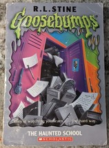R.L Stine Goosebumps The Haunted School vintage Paperback book - £9.52 GBP