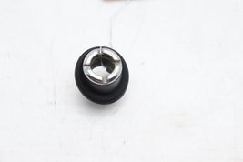 00-05 TOYOTA CELICA ANTENNA BEZEL TRIM NUT E2356 image 4