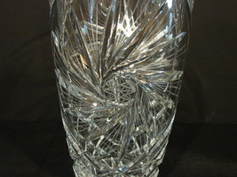 American Brilliant Period Cut Glass 9&quot; Crystal Vase w/ Pinwheel Pattern - £63.94 GBP