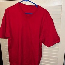 Men’s size large V-neck short sleeve T-shirt - $11.76