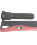 FREIGHTLINER FL80 Rear Wheel STUD 100FAGUNW1400M ( 22 X 1.5 ) - $15.00