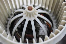 Blower Motor Front Fits 03-06 08-10 PORSCHE CAYENNE 40735 image 14