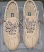 Ladies Light Tan Shoes Size 9 Aa Easy Spirit - £11.87 GBP