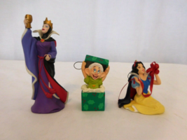 Walt Disney&#39;s Snow White Jealous Queen Hallmark Keepsake Ornament + Snow... - $16.85