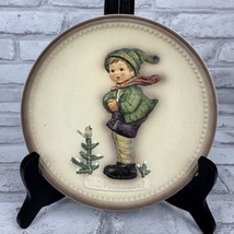 Hummel 1985 It&#39;s Cold Plate No 735 Boy In Coat Goebel Germany 6.25 Inches - £11.97 GBP