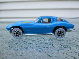 Hot Wheels, 63 Corvette Split Window, Light Blue with Regular Whitewalls - $95.18 MXN