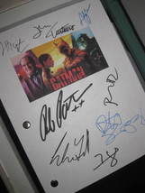 The Batman Signed Movie Film Script Screenplay X8 Autograph Robert Pattinson Zoë - £15.72 GBP
