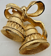 Christmas Bells Brooch Gold Tone Double Bell Bow Ribbon Holiday Vintage Pin - $16.82