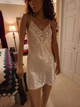 Vtg Val Mode Sz S Shiny Bridal White Ivory Satin/Lace A-Line Chemise Nig... - $12.86