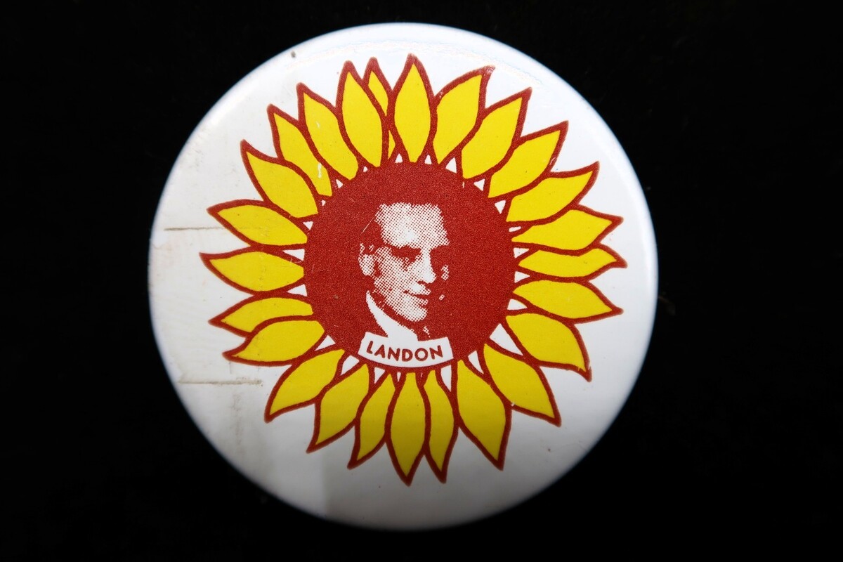 Vtg 1980 Repro Alfred Alf Mossman Landon&#39;s 1936 Campaign Button Kansas S... - $10.00
