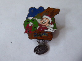 Disney Trading Pins  8389 DCA - December 2001 Artist Choice (Mickey Wreath) - $32.73