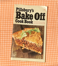 Pillsbury&#39;s Bake Off Cook Book 21st 1970 prize winning recipes desserts cookbook - £2.39 GBP