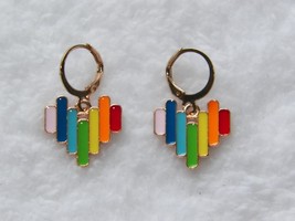 NEW Gold Digital Rainbow Heart Earrings Huggie Hoops Gay Pride LGBTQ - £7.09 GBP