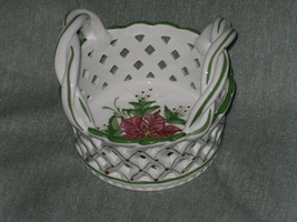 Woven Ceramic Basket with Handle Poinsettia Design Made in Portugal - £9.60 GBP