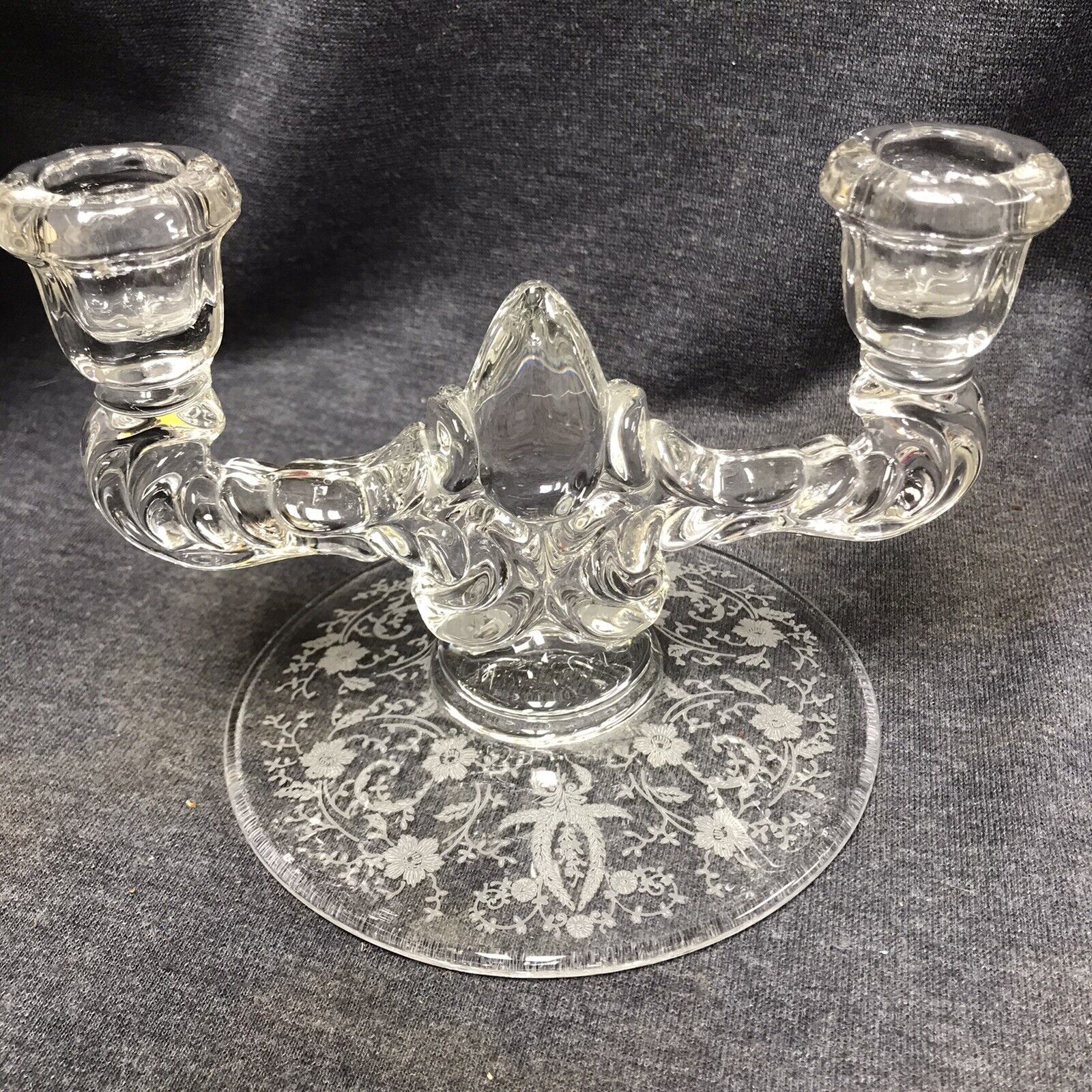 Primary image for Vintage New Martinsville Meadow Wreath Double Candle Holder The Radiance Line