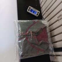 Woolrich Women's Gray/Boysenberry Color Reversible Sleeveless Vest Size XL image 10