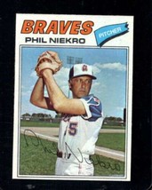 1977 Topps #615 Phil Niekro Nmmt Braves Hof *AZ4230 - £6.90 GBP