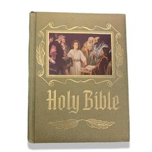 VINTAGE 1970 Holy Bible Catholic Heirloom Red Letter Edition Large 11.5&quot;... - $298.05 MXN