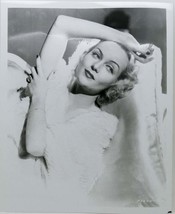 Carole Lombard Carole Lombard Photo 8&#39;&#39; X 10&#39;&#39; Inch Photograph - £100.92 GBP