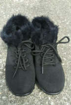 Unbranded Womens Black Sneakers Faux Fur Fuzzy Warm Size 6 - 6.5 - £5.52 GBP