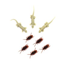 Real Looking House Rubber Lizard and Cockroach Toy - (Pack of 8) free shipping - £15.86 GBP