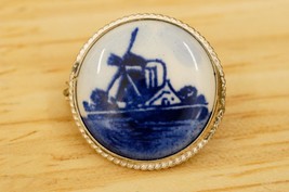 Vintage Costume Jewelry Porcelain Delft Blue Dutch Windmill Circle Brooch Pin - £15.81 GBP