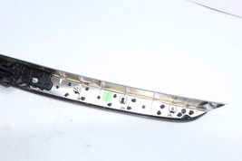 07-13 BMW X5 FRONT RIGHT PASSENGER SIDE DOOR HANDLE TRIM PANEL Q2817 image 10