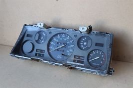 84-86 Nissan 720 4x2 Speedometer Instrument Gauge Cluster w/ Tach image 7