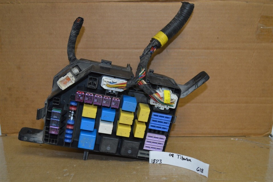 2003-2008 Hyundai Tiburon Fuse Box Relay Unit 912752C250 Module 618-18D3 - $55.85