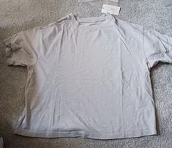 Universal Thread Women&#39;s Gray Wash Short Sleeve Boxy T-Shirt Sz L new w/tags - £6.33 GBP