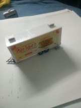 HO scale 1:87 Concession Stand- Hamburger and Generator Wagon - $25.95