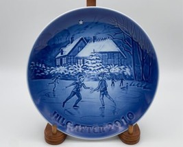 Bing &amp; Grondahl 2010 Annual Christmas Plate - Ice Dancing on the Lake - £47.20 GBP